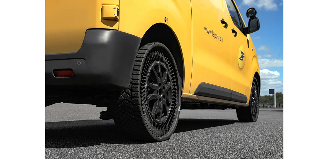 Puncture-proof Tyre La Poste Uptis