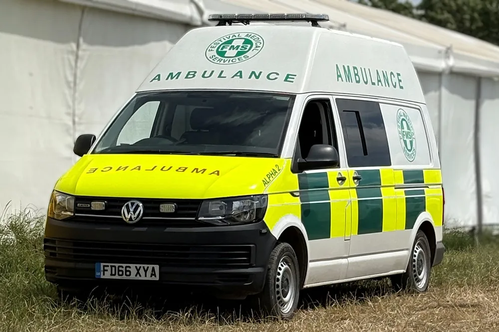 Image of a VW ambulance from the front